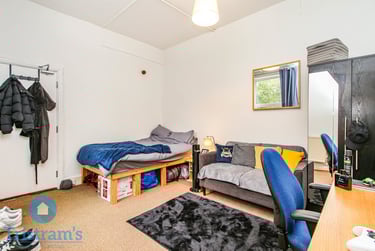 1 bed flat, Burns Street, Nottingham, NG74DT - Image 3