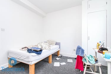 1 bed studio, Burns Street, Nottingham, NG74DT - Image 2