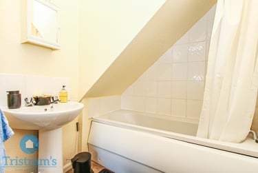 1 bed studio, Burns Street, Nottingham, NG74DT - Image 5