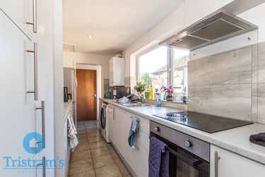 2 bed house, Warwick Street, Nottingham, NG72PJ - Image 3