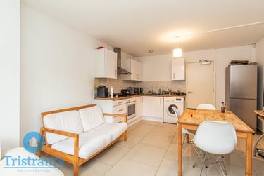 3 bed house, Bluecoat Close, Nottingham, NG14DP - Image 5