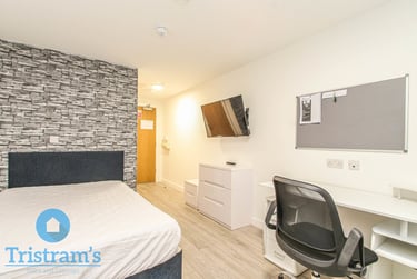 1 bed studio, Talbot Street, Nottingham, NG15GL - Image 1