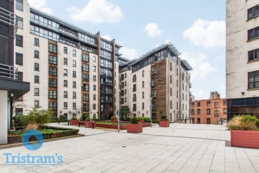 2 bed flat, Waterfront Plaza, Nottingham, NG23BH - Image 1