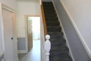 2 bed house, Brockley Avenue, Rusholme, Manchester, M147BP - Image 2