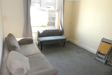 2 bed house, Brockley Avenue, Rusholme, Manchester, M147BP - Image 1