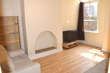 4 bed house, Fortuna Grove, Burnage, Manchester, M192BP - Image 2