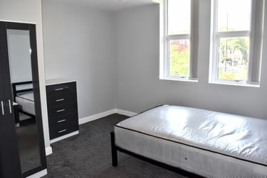 3 bed flat, Carill Drive, Fallowfield, Manchester, M146WR - Image 4