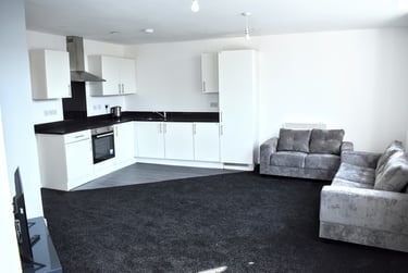 3 bed flat, Carill Drive, Fallowfield, Manchester, M146WR - Image 1