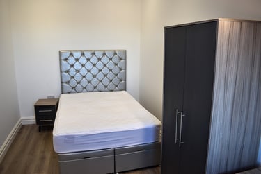 1 bed flat, Wilmslow Road, Withington, Manchester, M203BW - Image 10
