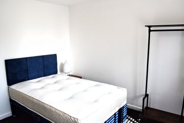 2 bed flat, Longford Place, Longsight, Manchester, M145GR - Image 6