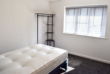 2 bed flat, Longford Place, Longsight, Manchester, M145GR - Image 7