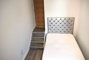1 bed flat, Wilmslow Road, Withington, Manchester, M203BW - Image 6