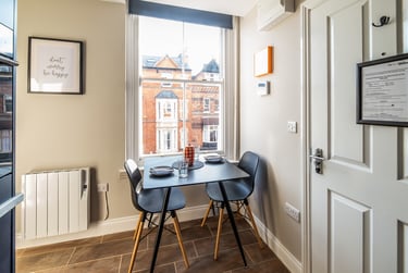 1 bed studio, Derby Road, Arboretum, Nottingham, NG15FB - Image 3