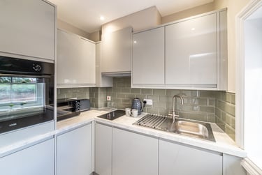 1 bed studio, Derby Road, Arboretum, Nottingham, NG15FB - Image 3