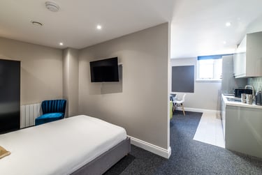 1 bed studio, Derby Road, Arboretum, Nottingham, NG15FB - Image 3