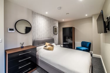 1 bed studio, Derby Road, Arboretum, Nottingham, NG15FB - Image 1