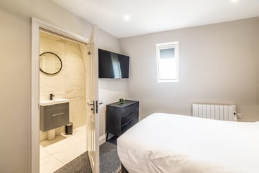 1 bed studio, Derby Road, Arboretum, Nottingham, NG15FB - Image 2