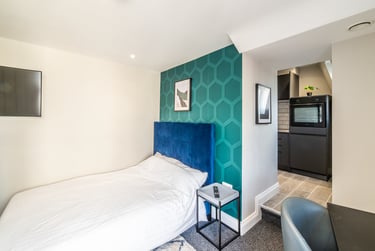 1 bed studio, Derby Road, Arboretum, Nottingham, NG15FB - Image 1