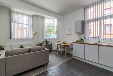 2 bed flat, Gamble Street, Nottingham, NG74GE - Image 3