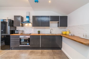 2 bed flat, Gamble Street, Nottingham, NG74GE - Image 3