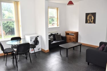 4 bed flat, Parsonage Road, Withington, Manchester, M204PT - Image 2
