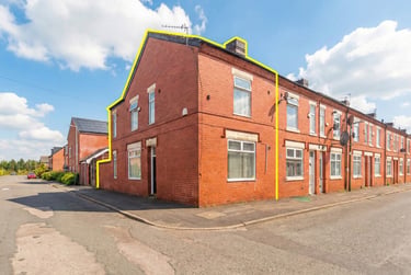 4 bed house, Suffolk Street, Charlestown, Salford, M66DU - Image 1