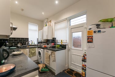 4 bed house, Suffolk Street, Charlestown, Salford, M66DU - Image 4