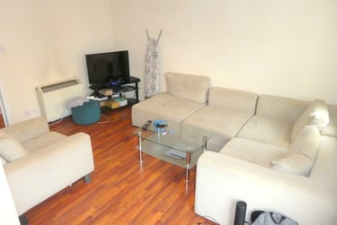 3 bed flat, Stretford Road, Hulme, Manchester, M154AY - Image 7