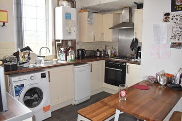 5 bed house, Heyscroft Road, Withington, Manchester, M204UZ - Image 1