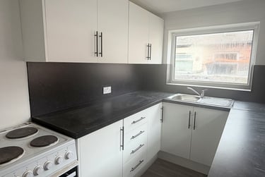 2 bed house, Azalea Avenue, Gorton, Manchester, M188PQ - Image 1