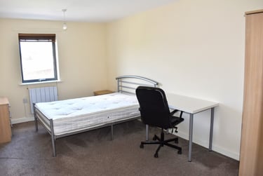 3 bed flat, Plymouth Grove, Longsight, Manchester, M130LX - Image 4