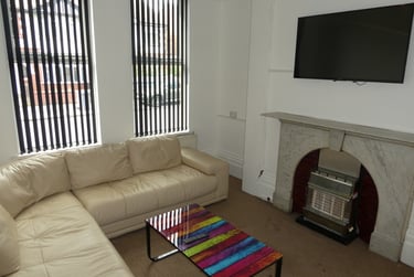 4 bed house, Longford Place, Longsight, Manchester, M145QF - Image 3