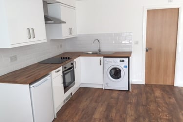 1 bed studio, Wilmslow Road, Victoria Park, Manchester, M145AQ - Image 4