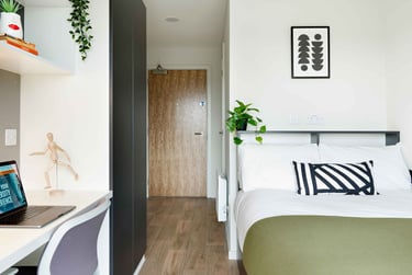 Classic En-suite - Single at Gorgie, 543 Gorgie Road, Chesser, Edinburgh, EH113AR - Image 1