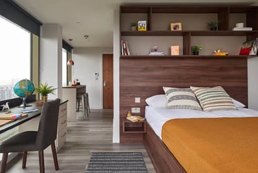 Classic En Suite - Image 1