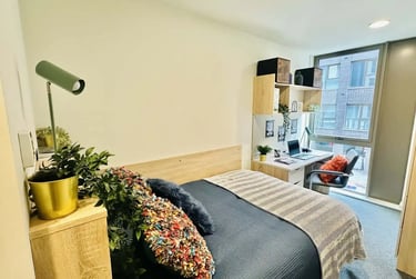 Silver Ensuite  at Redgate, Traffic Street, Castle Boulevard, Nottingham, NG21NE - Image 2