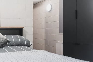 9 Bed En Suite Flat at Meadowside Court, 19 Bell Street, Dundee, City Centre, Dundee, DD11HP - Image 2
