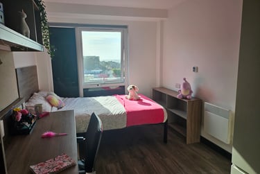 Classic Ensuite - Image 1