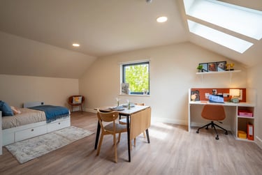 Deluxe Plus Studio - Image 1