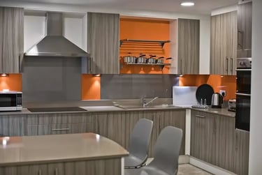 Superior En-suite at Friargate Court, 154 Market Street West, City Centre, Preston, PR12EU - Image 4