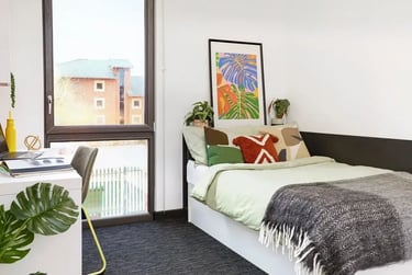 Standard Studio - Image 1