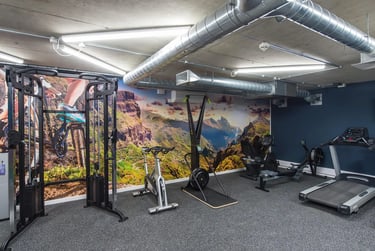 Gold Two Bed Ensuite - Image 5