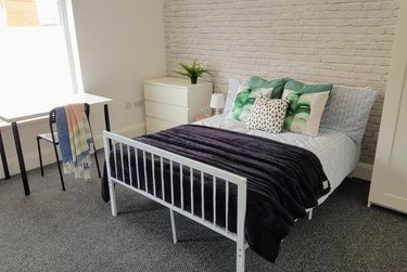 6 bed house, Esher Road, Kensington, Liverpool, L66DF - Image 1