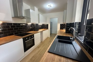 5 bed house, Stamford St, Kensington, Liverpool, L72PT - Image 1