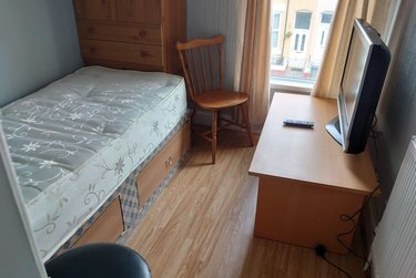 1 bed house, Bedroom 1, 80 Edinburgh Road, Kensington, Liverpool, L78RF - Image 11