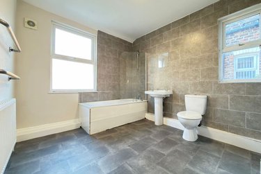 2 bed house, Romer Road, Kensington, Liverpool, L66DJ - Image 6