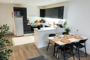 Club En-suite Cluster Room at Palamon Court, Rhodaus Town, City Centre, Canterbury, CT12YA - Image 3