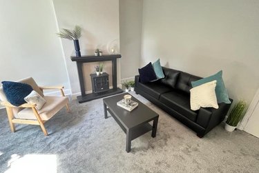 2 bed flat, 9 North Grange Road, Headingley, Leeds, LS62BR - Image 1