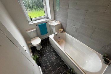 1 bed studio, Cumberland Court, Burley, Leeds, LS63BN - Image 6