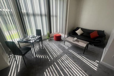 1 bed flat, Ridgeway House, Rampart Road, Leeds, LS62DZ - Image 1